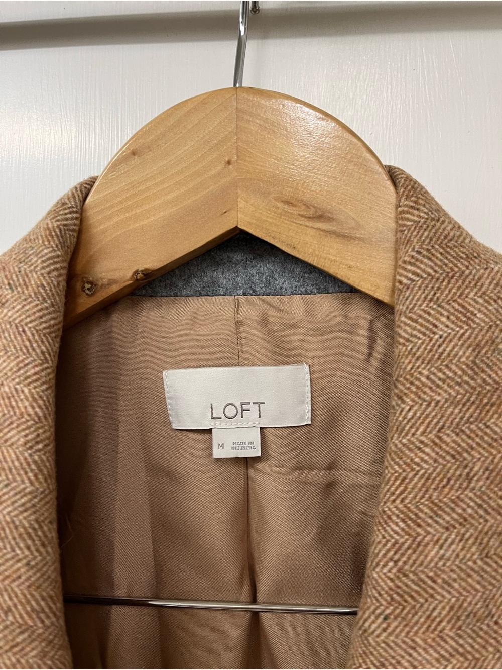 Loft Ann Taylor Relaxed Herringbone Camel Blazer M - Picture 4 of 5